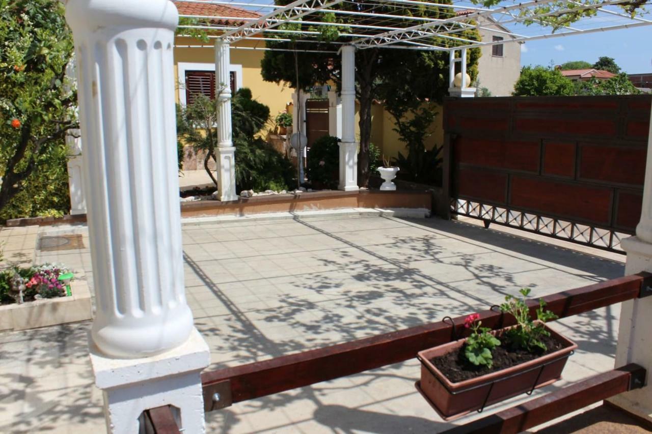 T&D Apartmani بولا المظهر الخارجي الصورة