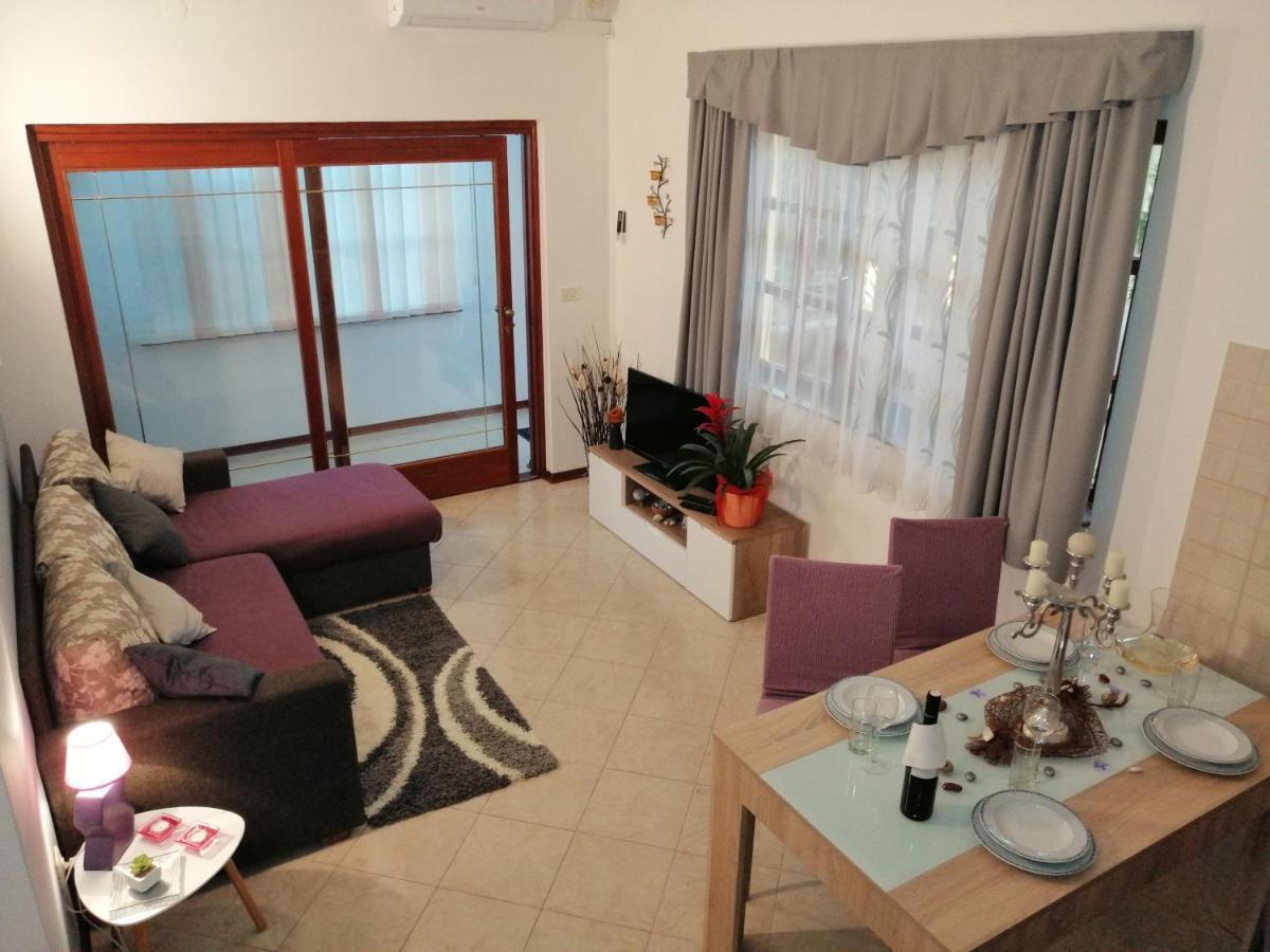T&D Apartmani بولا المظهر الخارجي الصورة