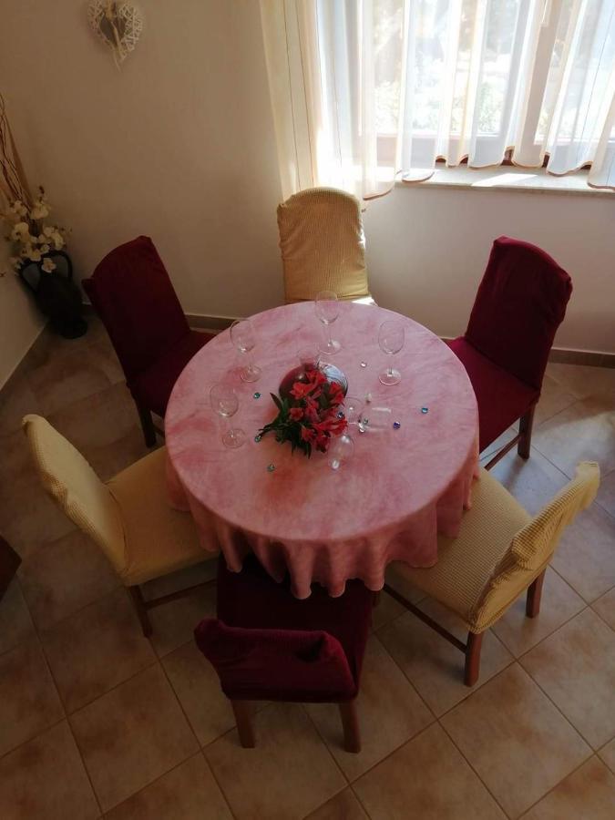 T&D Apartmani بولا المظهر الخارجي الصورة